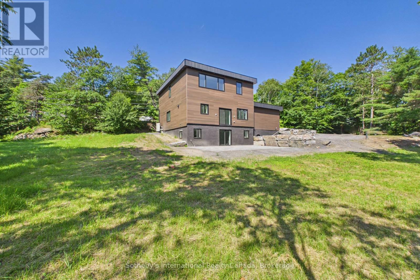492 Brunel Road, Huntsville, Ontario  P1H 1R9 - Photo 38 - X13609846