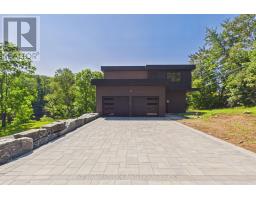 492 BRUNEL ROAD, Huntsville, Ontario