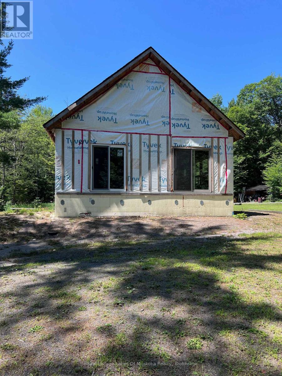 1096 Raymond Road, Muskoka Lakes, Ontario P0B 1M0 - Photo 2 - X13615212