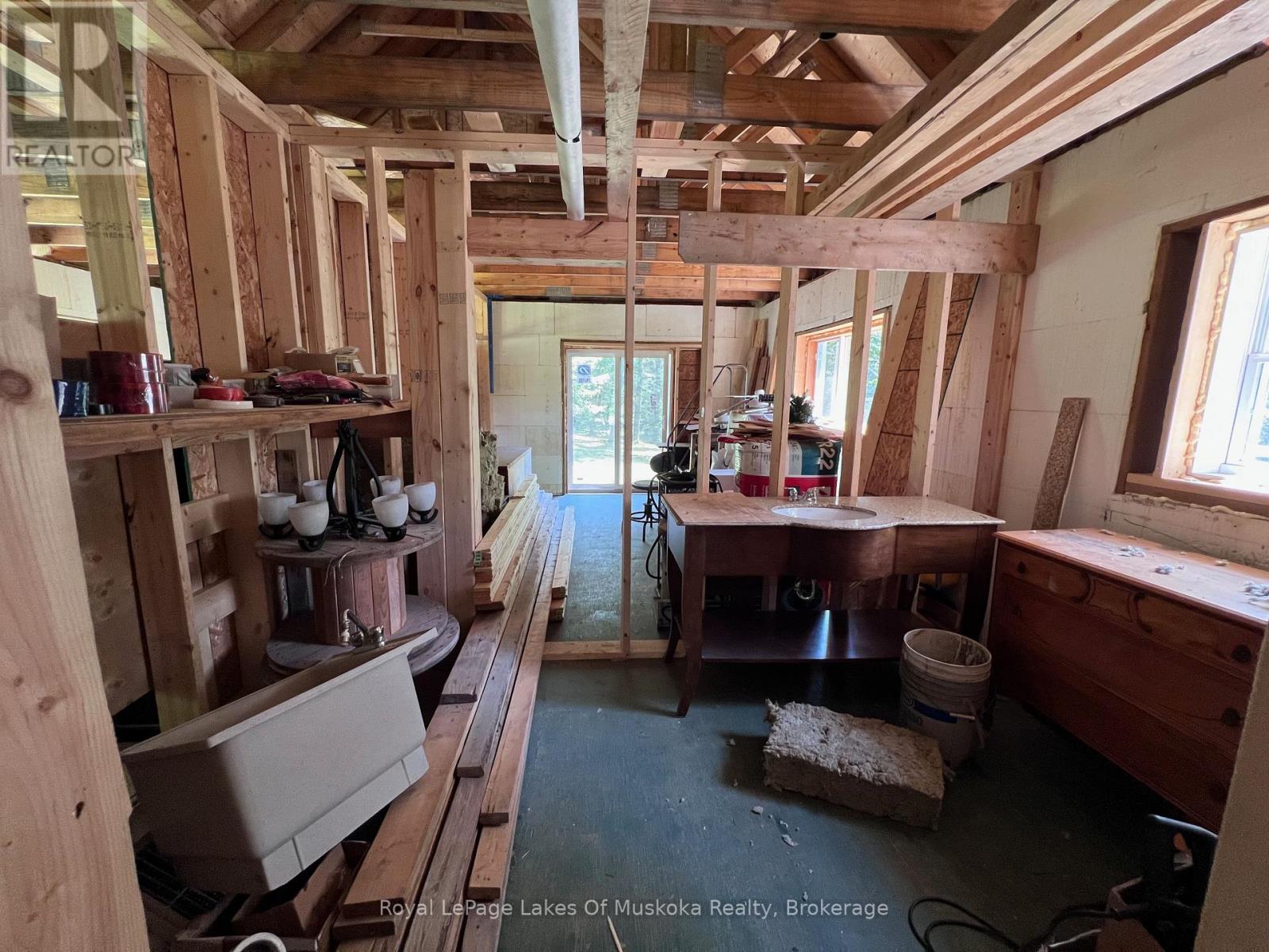 1096 Raymond Road, Muskoka Lakes, Ontario P0B 1M0 - Photo 8 - X13615212