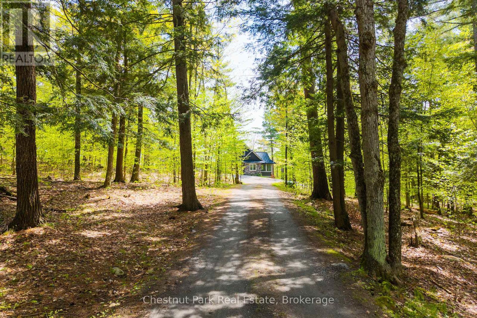 30 Stephen Road, Muskoka Lakes, Ontario  P0B 1J0 - Photo 1 - X13615628
