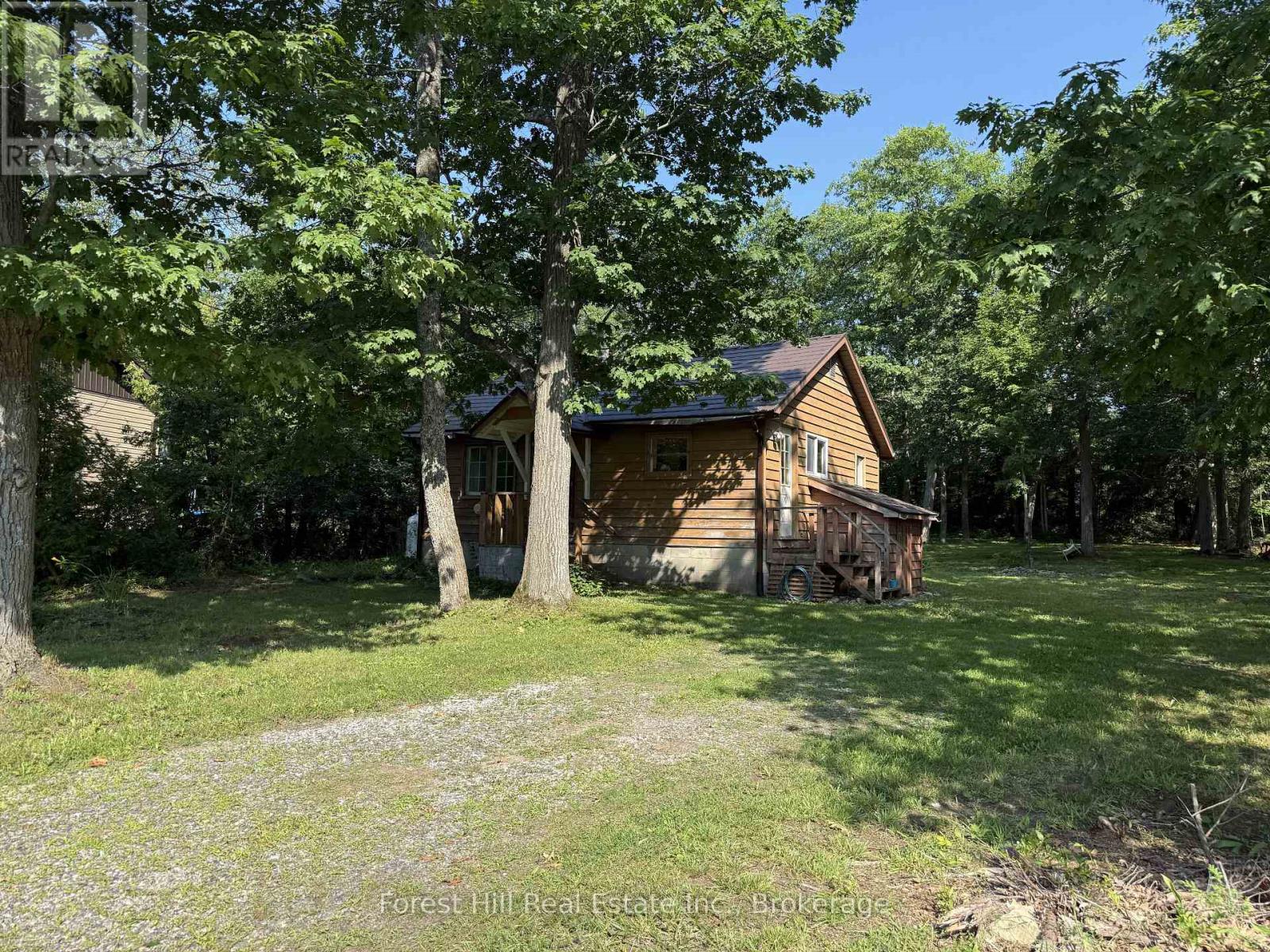 1033 Grey Street, Muskoka Lakes, Ontario  P0C 1A0 - Photo 3 - X13615888