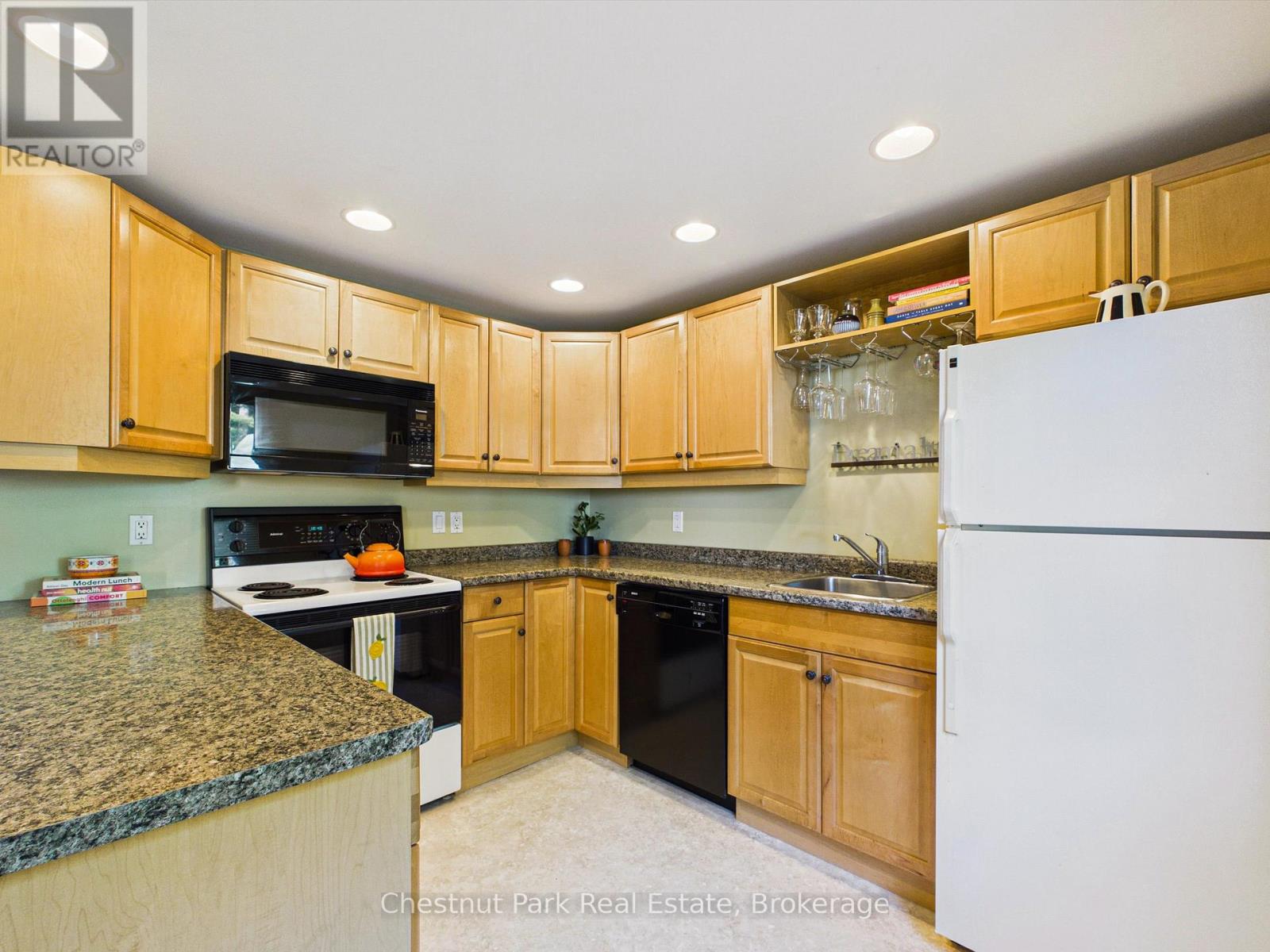 1014 Kelly Road, Lake Of Bays, Ontario  P0B 1A0 - Photo 4 - X13622180
