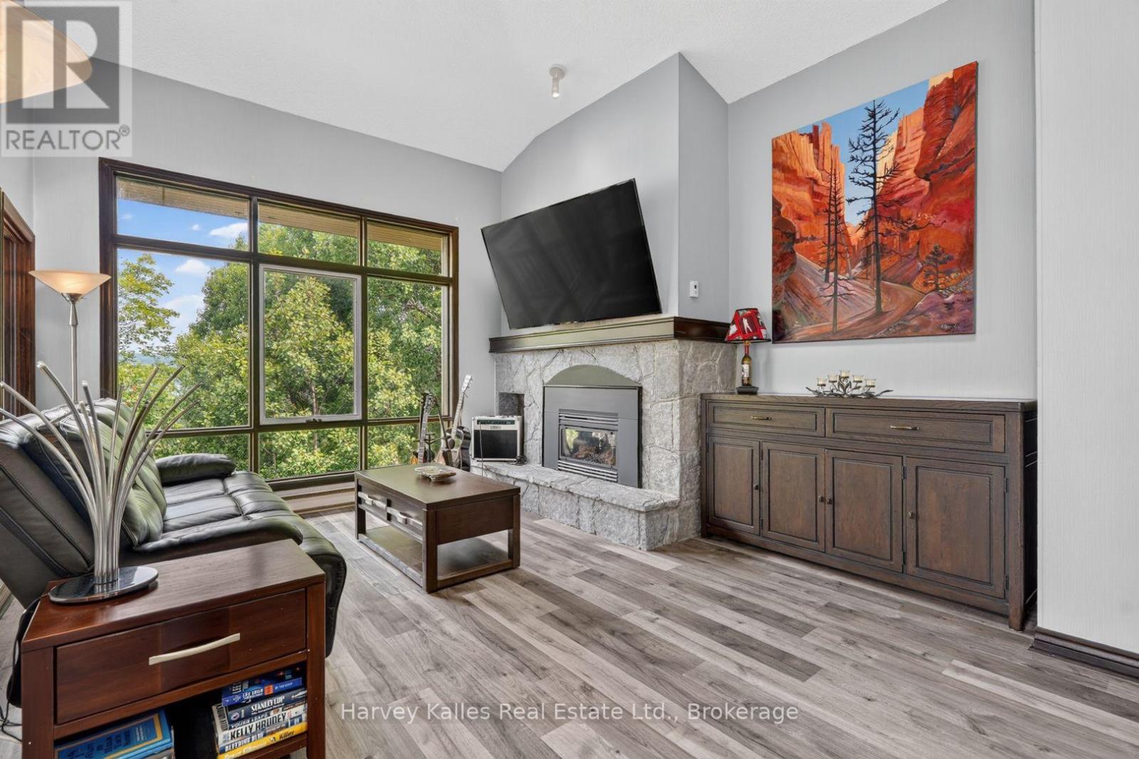 303 - 26 Deerhurst Golfview Drive, Huntsville, Ontario  P1H 1A9 - Photo 11 - X13626016