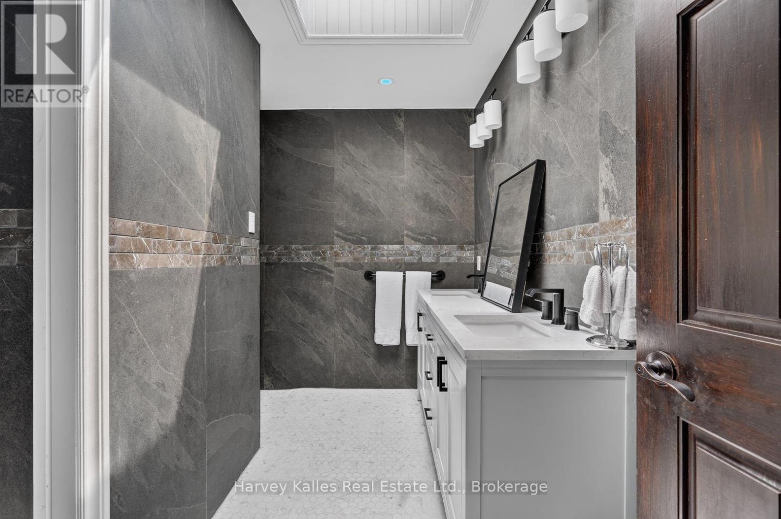 303 - 26 Deerhurst Golfview Drive, Huntsville, Ontario  P1H 1A9 - Photo 24 - X13626016