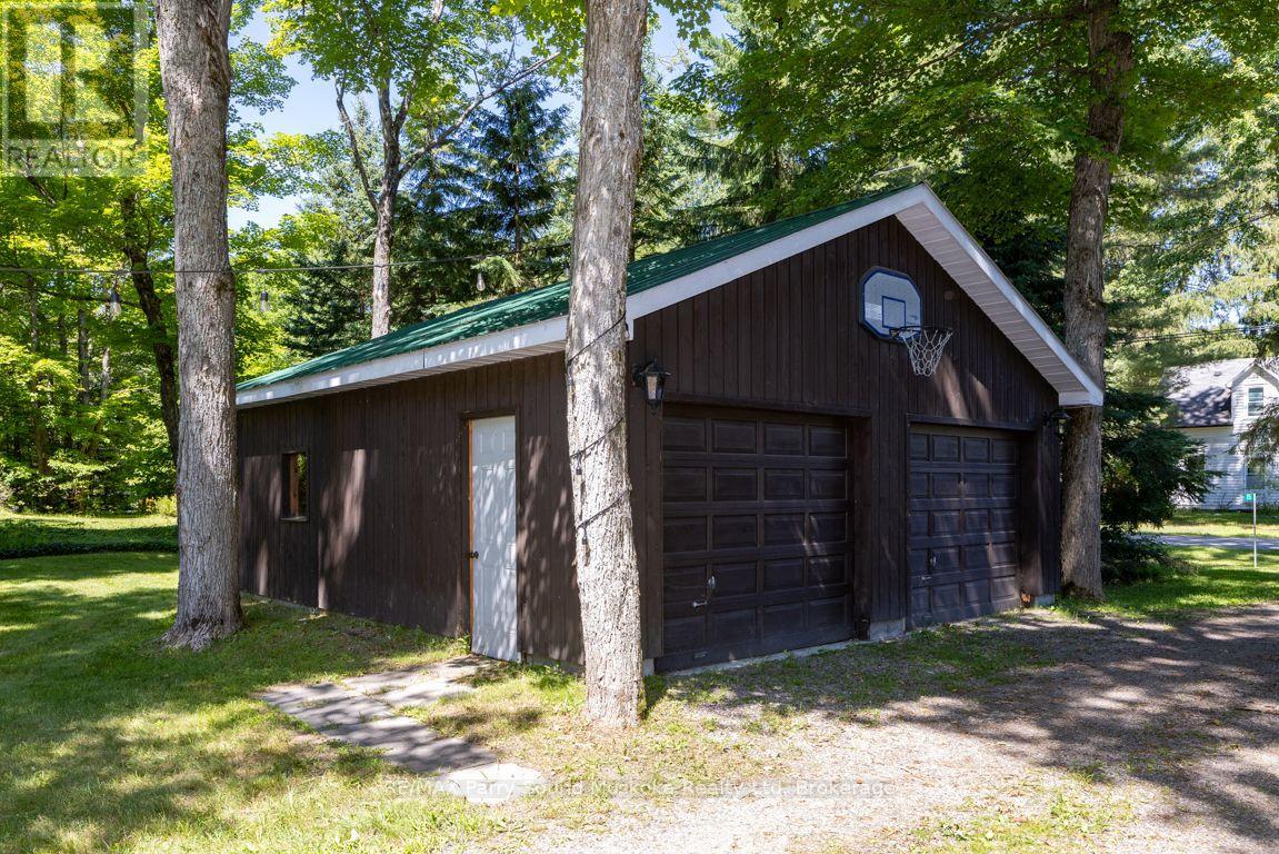 15 Victoria Street W, Seguin, Ontario P0C 1J0 - Photo 36 - X13626500