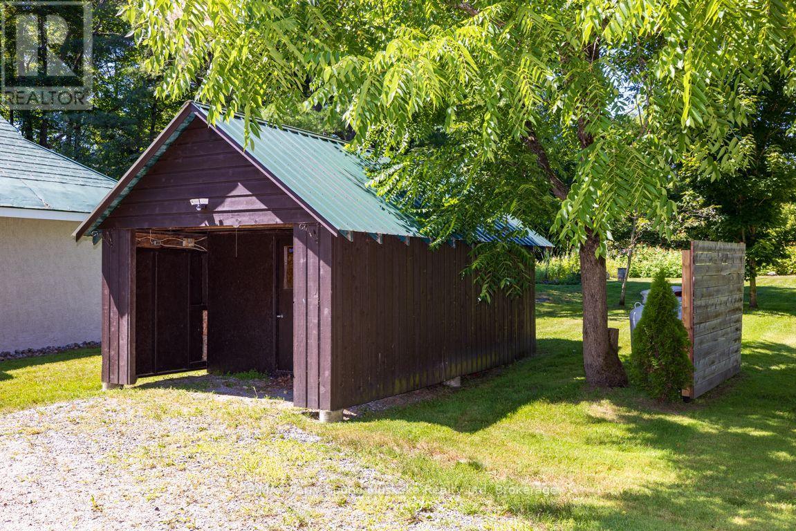 15 Victoria Street W, Seguin, Ontario P0C 1J0 - Photo 38 - X13626500