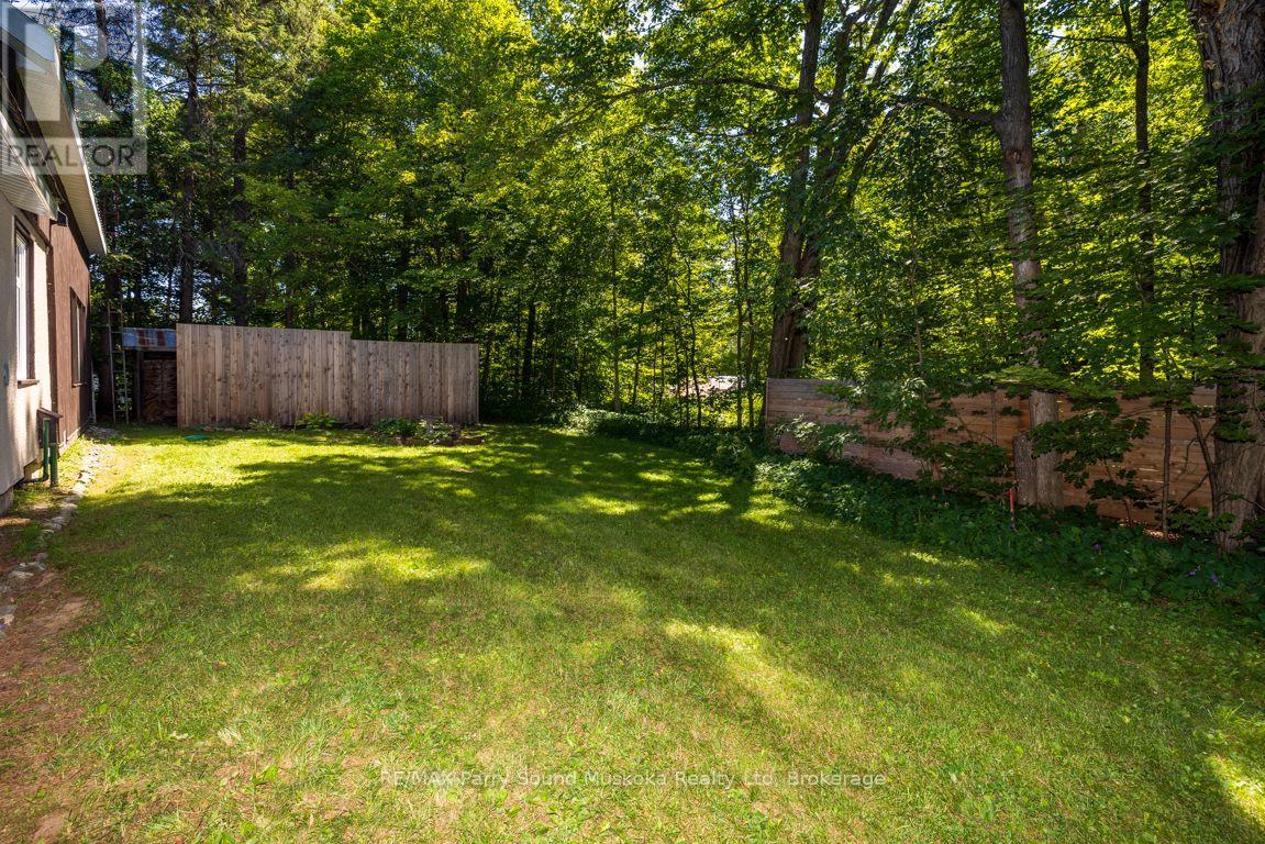 15 Victoria Street W, Seguin, Ontario P0C 1J0 - Photo 43 - X13626500