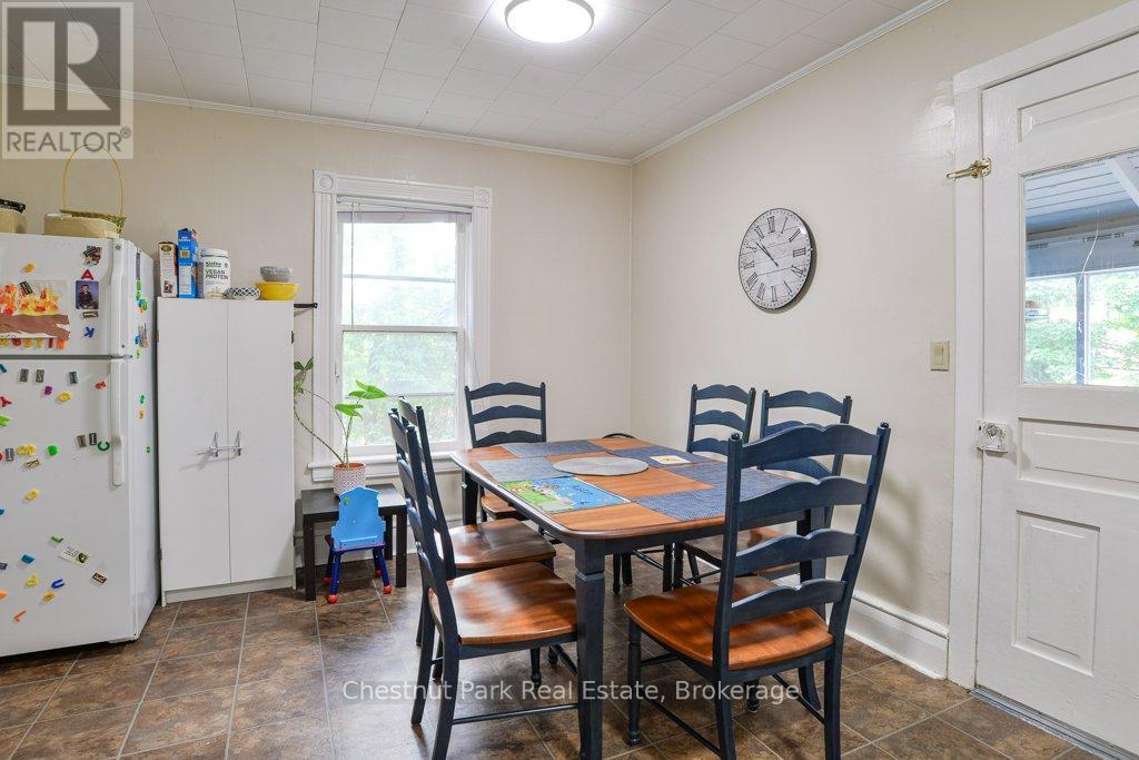128 James Street, Bracebridge, Ontario  P1L 2B6 - Photo 4 - X13629320