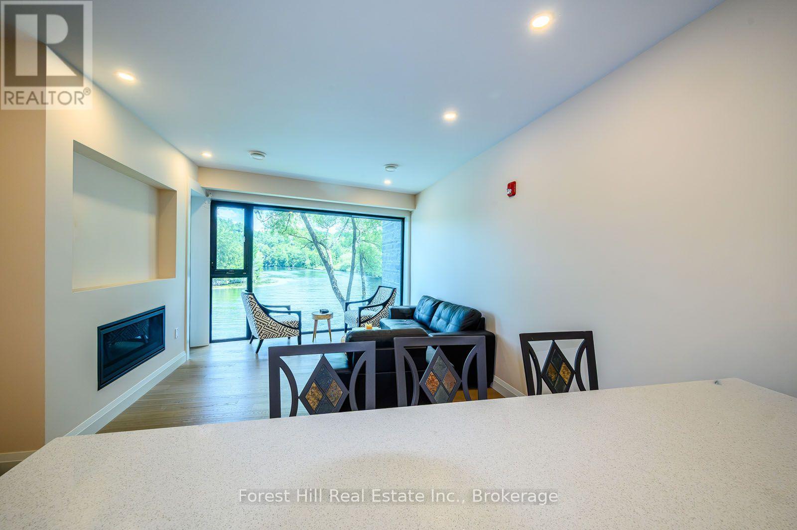 202 - 32 Brunel Road S, Huntsville, Ontario P1H 1P5 - Photo 10 - X13630342
