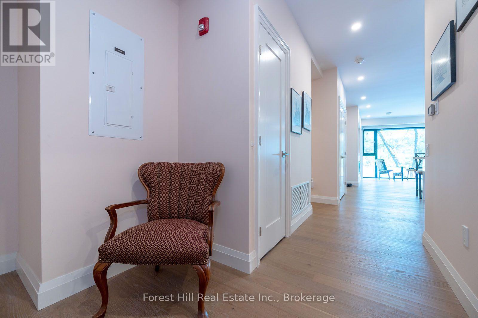 202 - 32 Brunel Road S, Huntsville, Ontario P1H 1P5 - Photo 23 - X13630342
