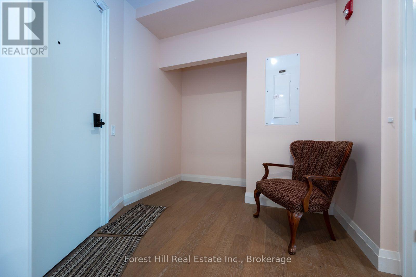 202 - 32 Brunel Road S, Huntsville, Ontario P1H 1P5 - Photo 28 - X13630342