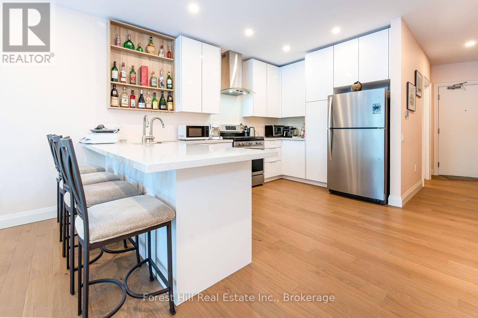 202 - 32 Brunel Road S, Huntsville, Ontario P1H 1P5 - Photo 6 - X13630342