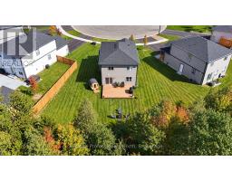 33 WHITEHORN PARK ROAD W, Bracebridge, Ontario