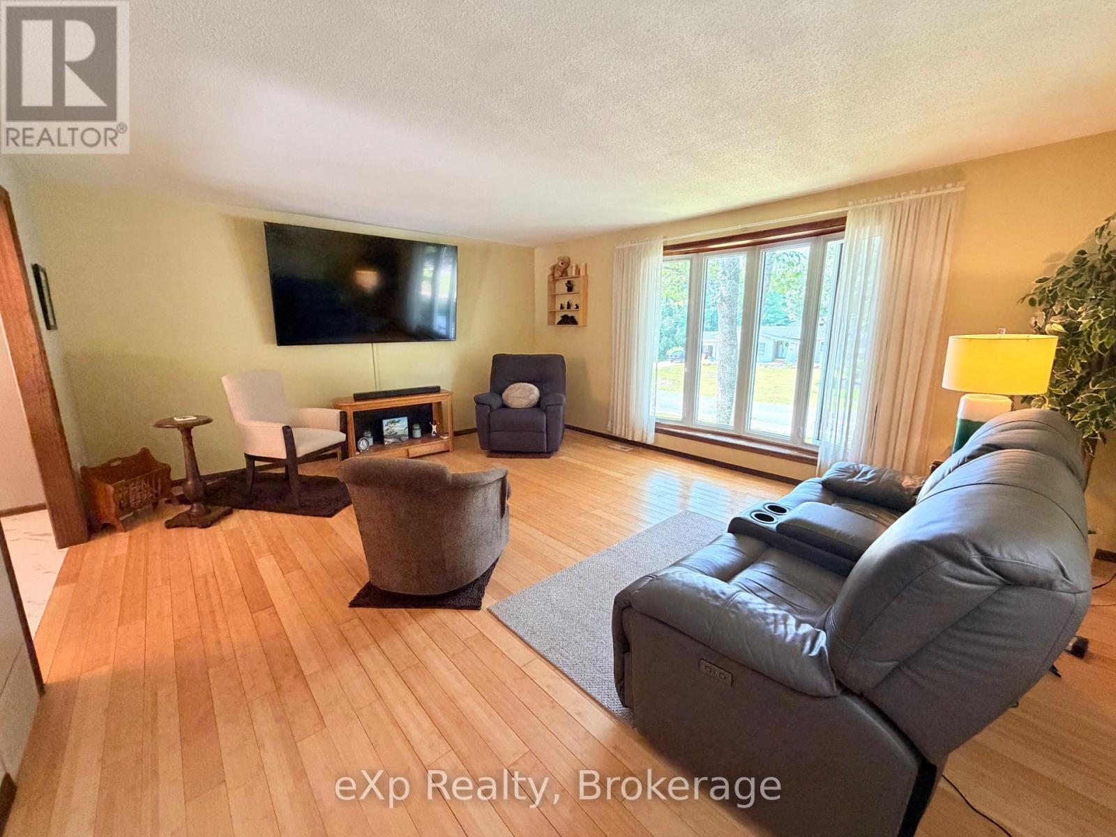 55 Wilshier Boulevard, Bracebridge, Ontario  P1L 1L2 - Photo 13 - X13638036