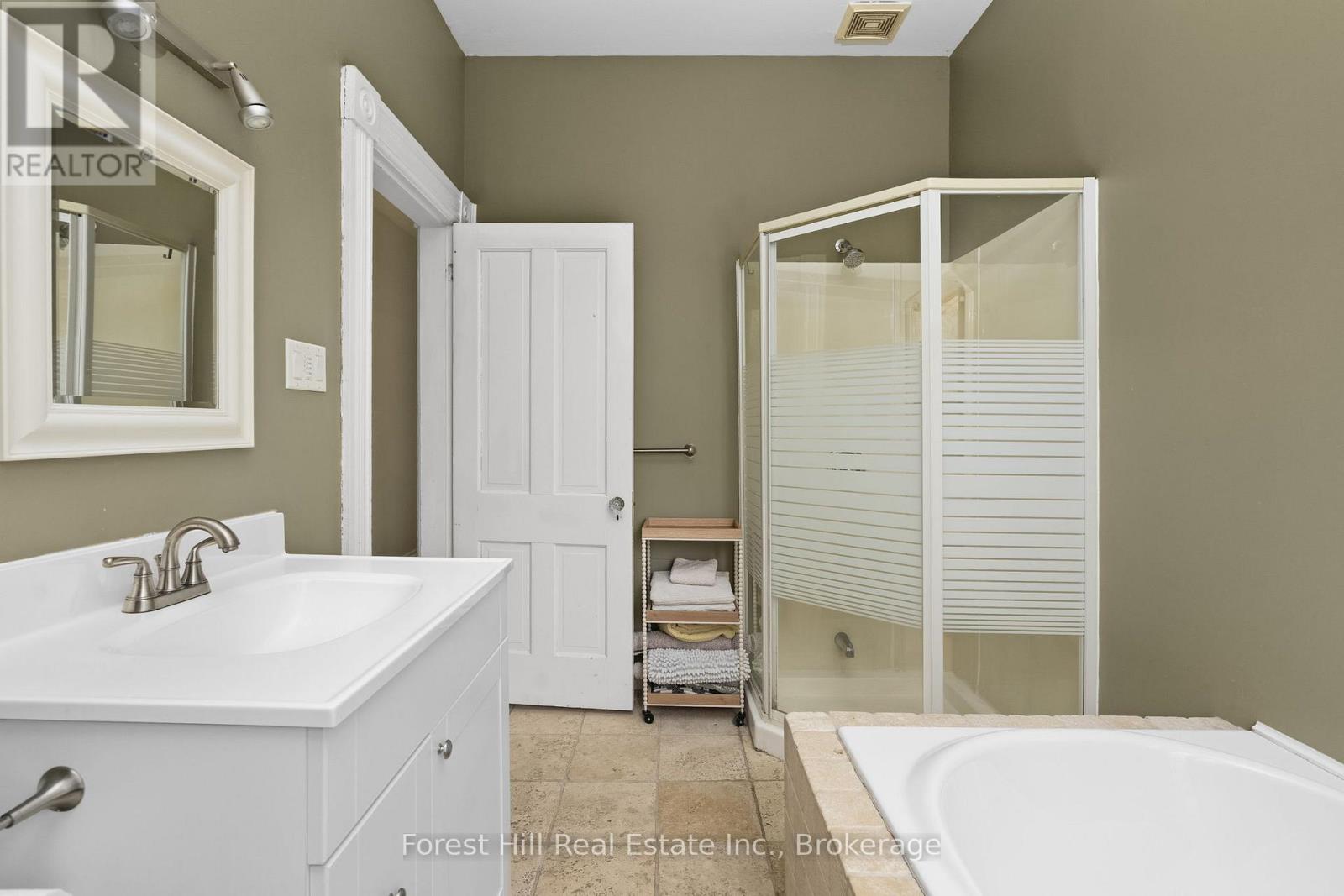 5 Lorne Street N, Huntsville, Ontario P1H 2G1 - Photo 32 - X13638706