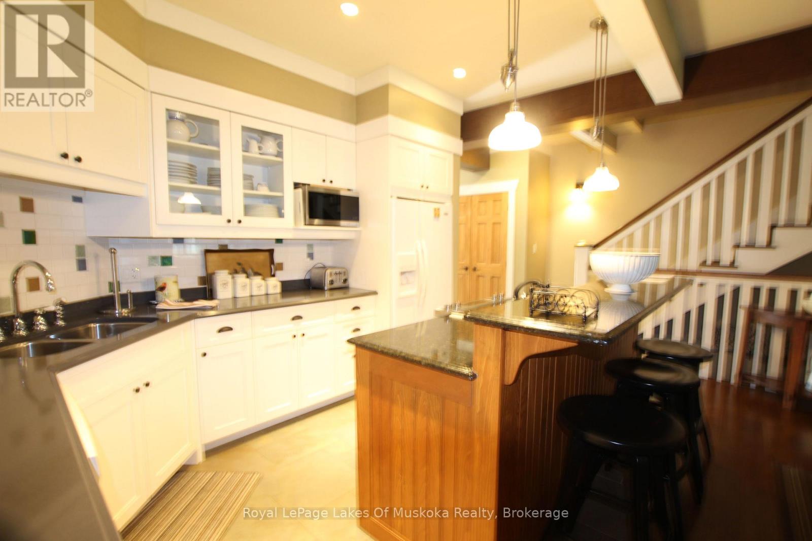 V3, W8 - 1020 Birch Glen Road, Lake Of Bays, Ontario  P0B 1A0 - Photo 15 - X13641524