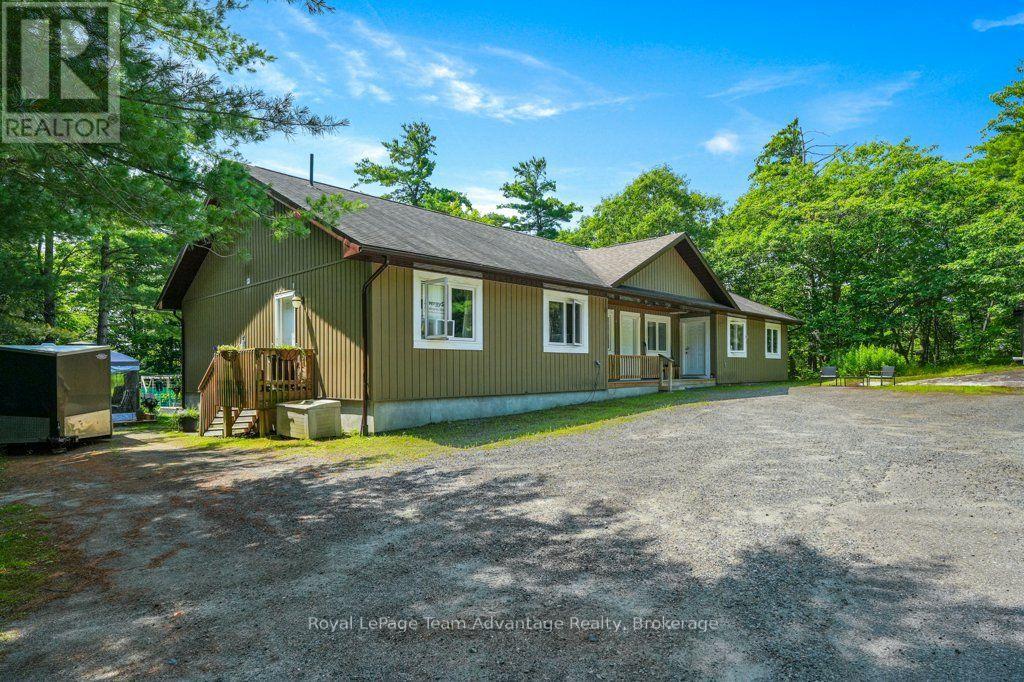 30 Hanna Road, Parry Sound, Ontario  P2A 1R2 - Photo 1 - X13641622
