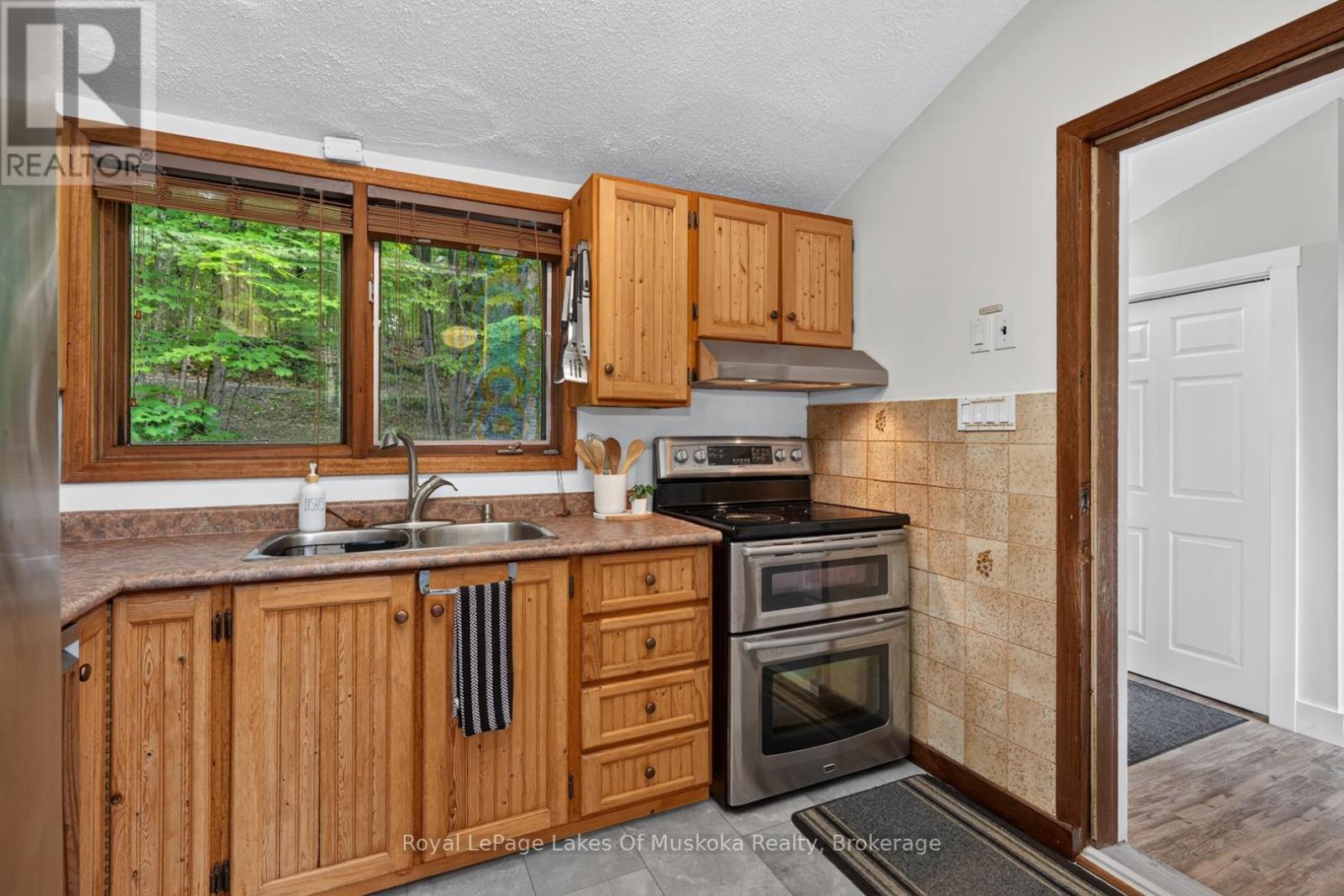 1008 Seven Dwarfs Crescent, Bracebridge, Ontario P1L 1X1 - Photo 19 - X13643864