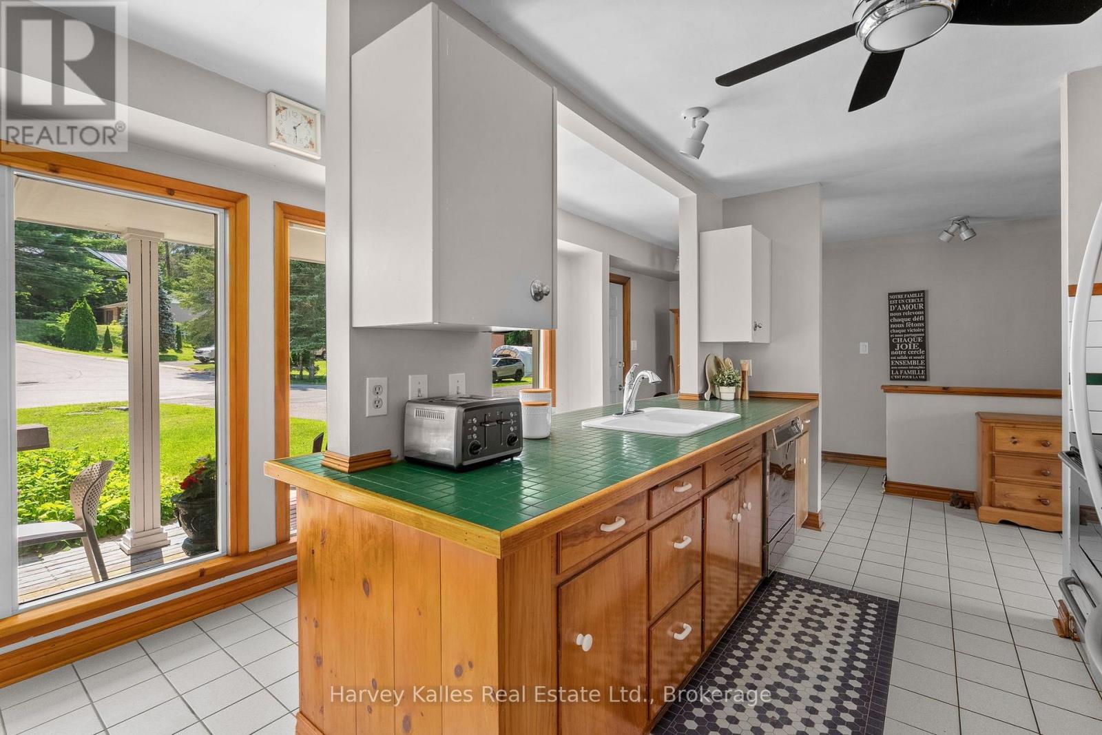 40 King Crescent, Huntsville, Ontario  P1H 1X6 - Photo 14 - X13644138