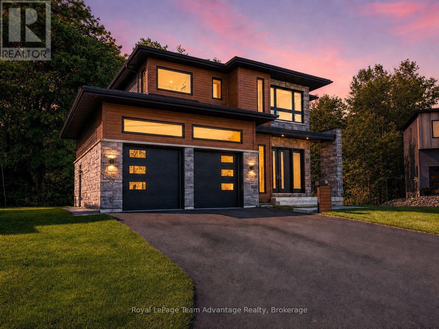 53 Dennis Drive, Parry Sound, Ontario P2A 0E4 - Photo 1 - X13644624