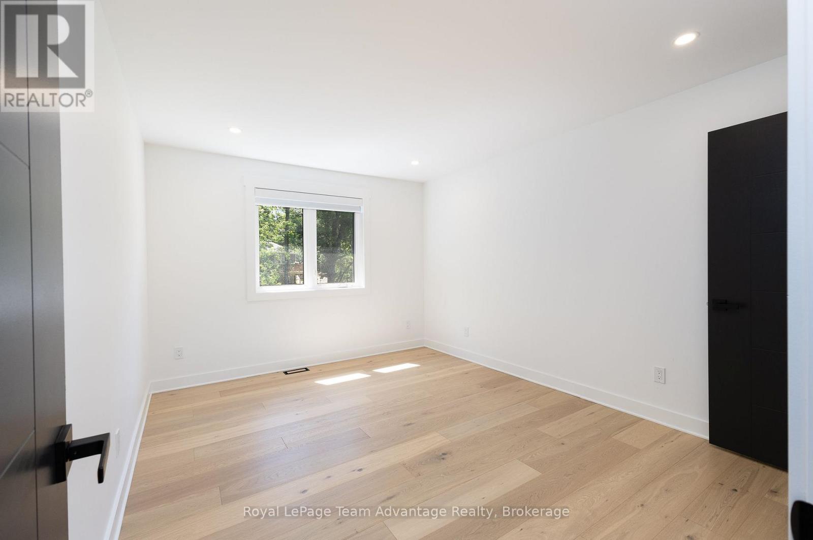 53 Dennis Drive, Parry Sound, Ontario P2A 0E4 - Photo 30 - X13644624