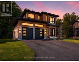 53 DENNIS DRIVE, Parry Sound, Ontario