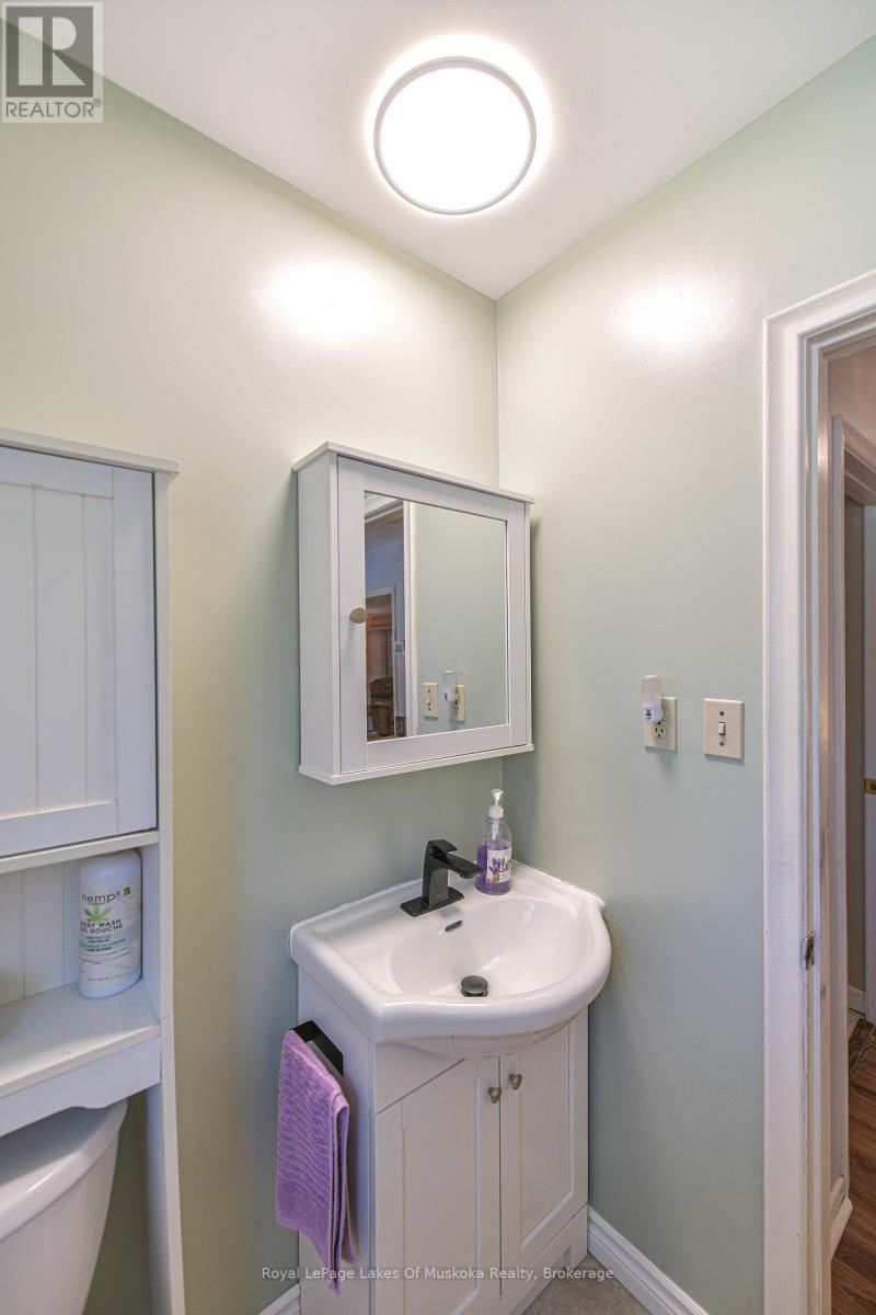 180 Lofty Pines Crescent, Gravenhurst, Ontario  P1P 1M6 - Photo 16 - X13645766