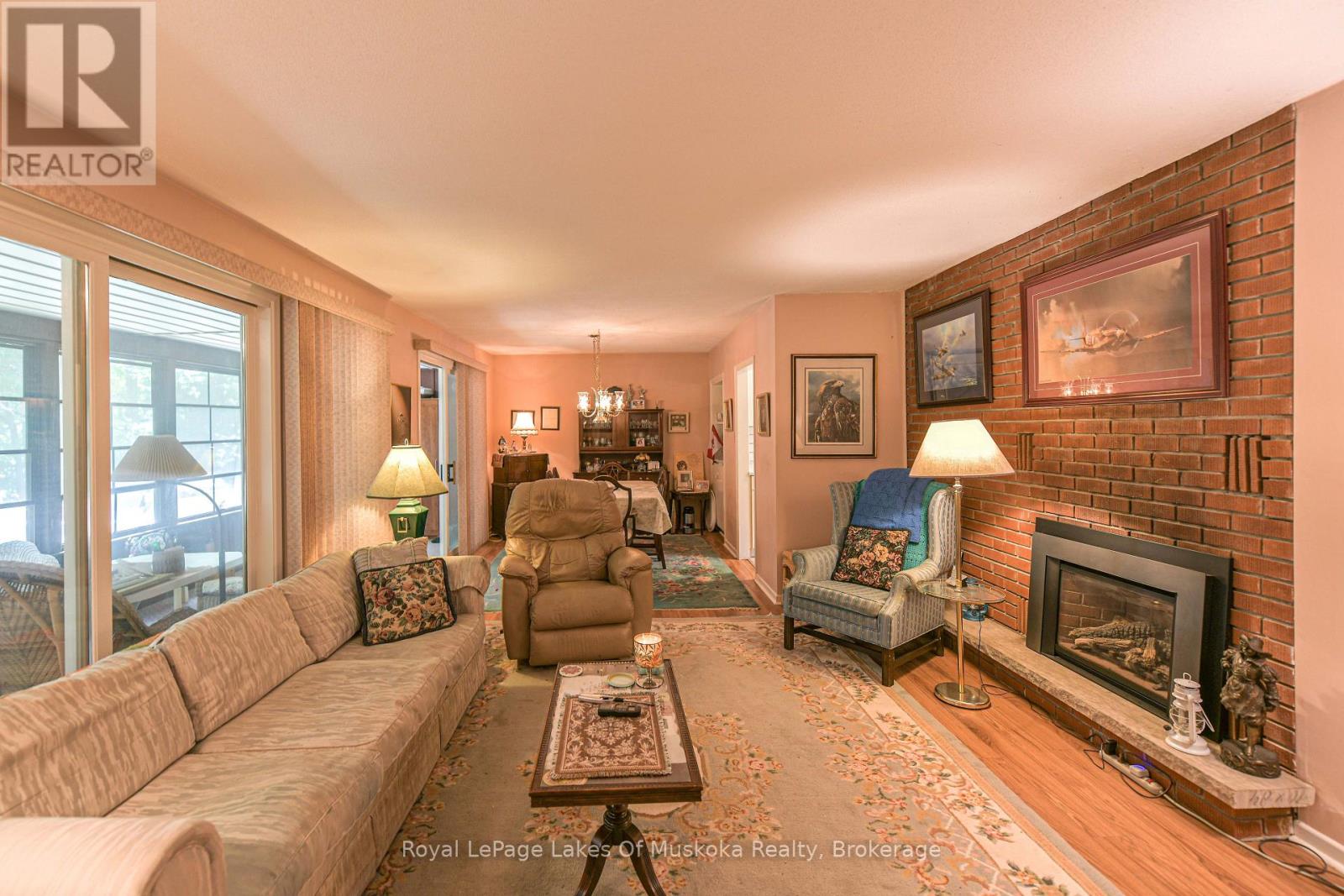 180 Lofty Pines Crescent, Gravenhurst, Ontario  P1P 1M6 - Photo 32 - X13645766
