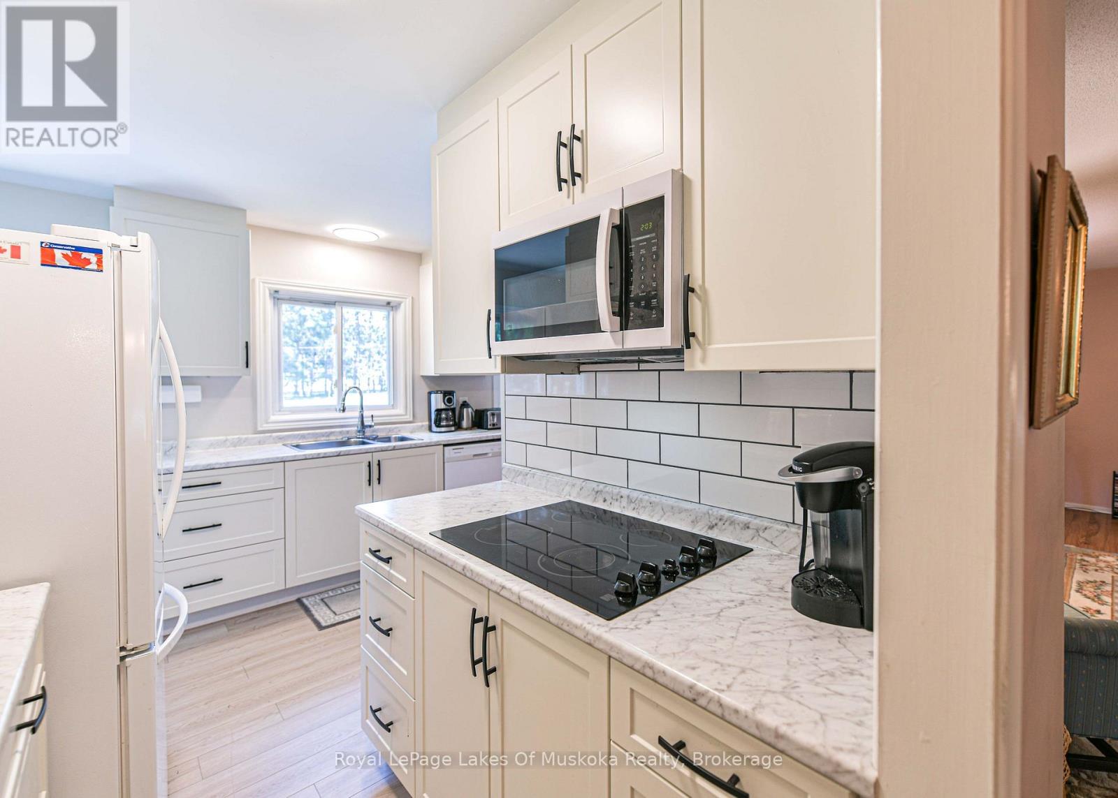 180 Lofty Pines Crescent, Gravenhurst, Ontario  P1P 1M6 - Photo 41 - X13645766