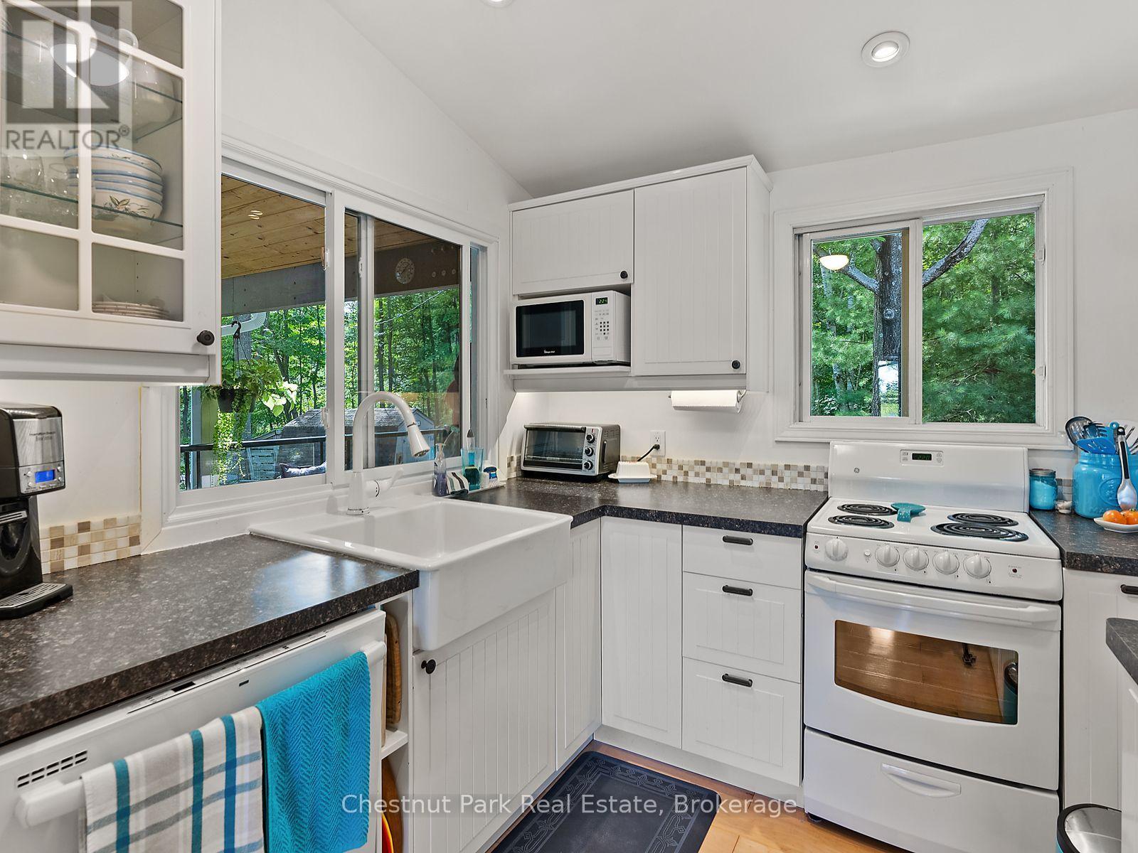 179 Haggart Lake Road, Georgian Bay, Ontario  P0C 1H0 - Photo 16 - X13648798