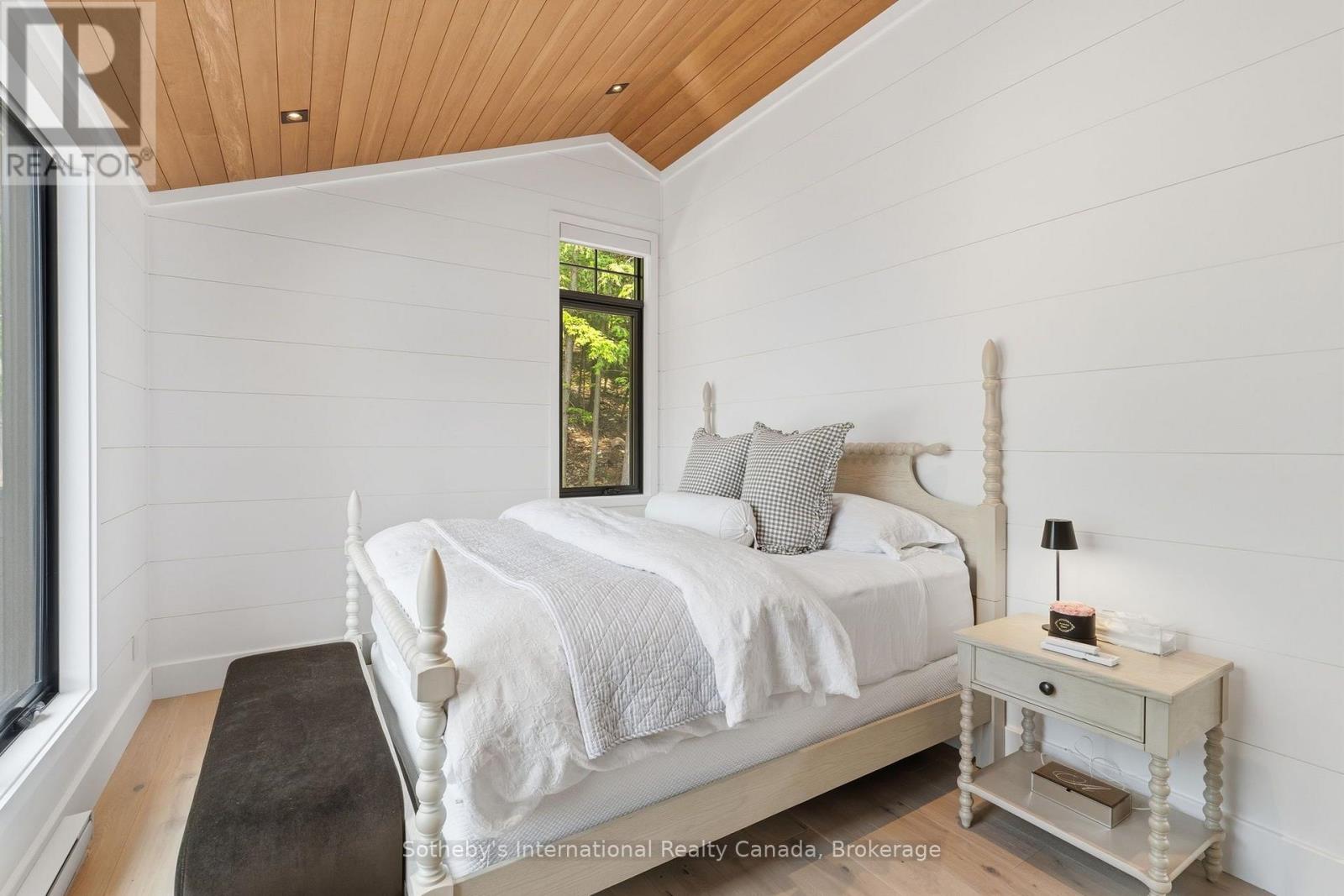 1097 Armstrong Point Road, Muskoka Lakes, Ontario  P0B 1J0 - Photo 13 - X13652584