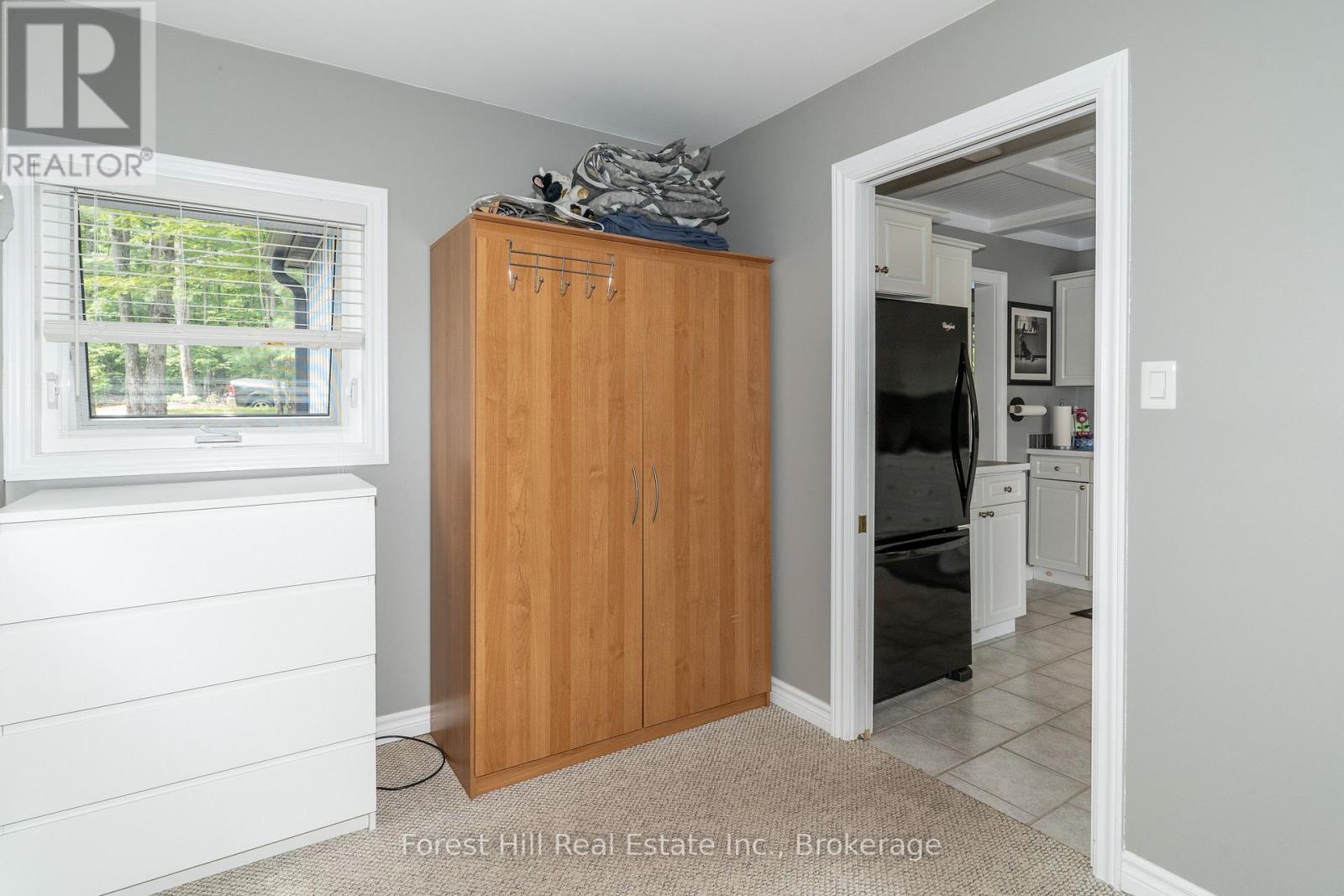 1048 West Black Lake Road, Muskoka Lakes, Ontario  P0C 1M0 - Photo 21 - X13654668