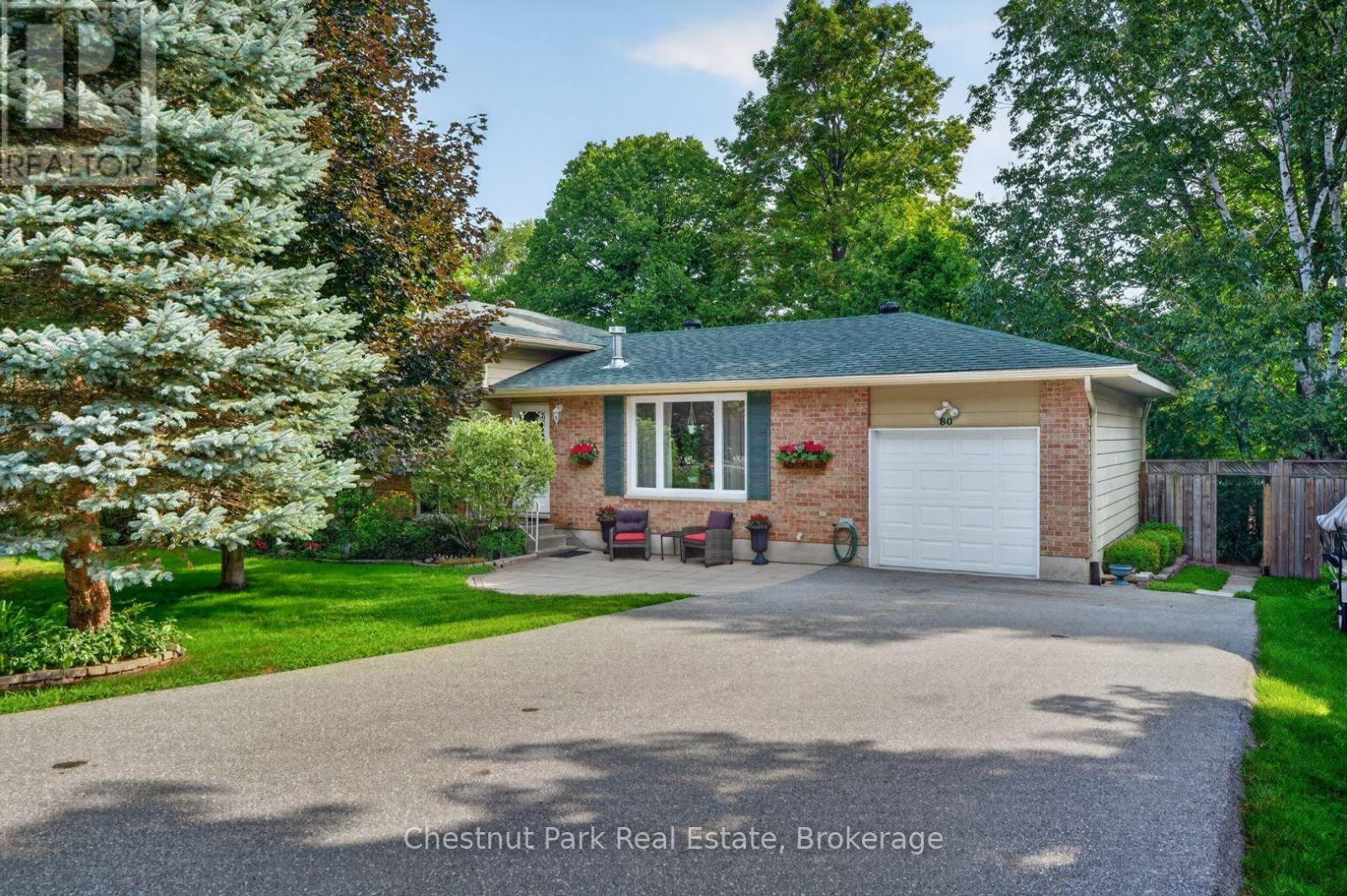 80 Hubbel Crescent, Huntsville, Ontario  P1H 1S6 - Photo 2 - X13655962