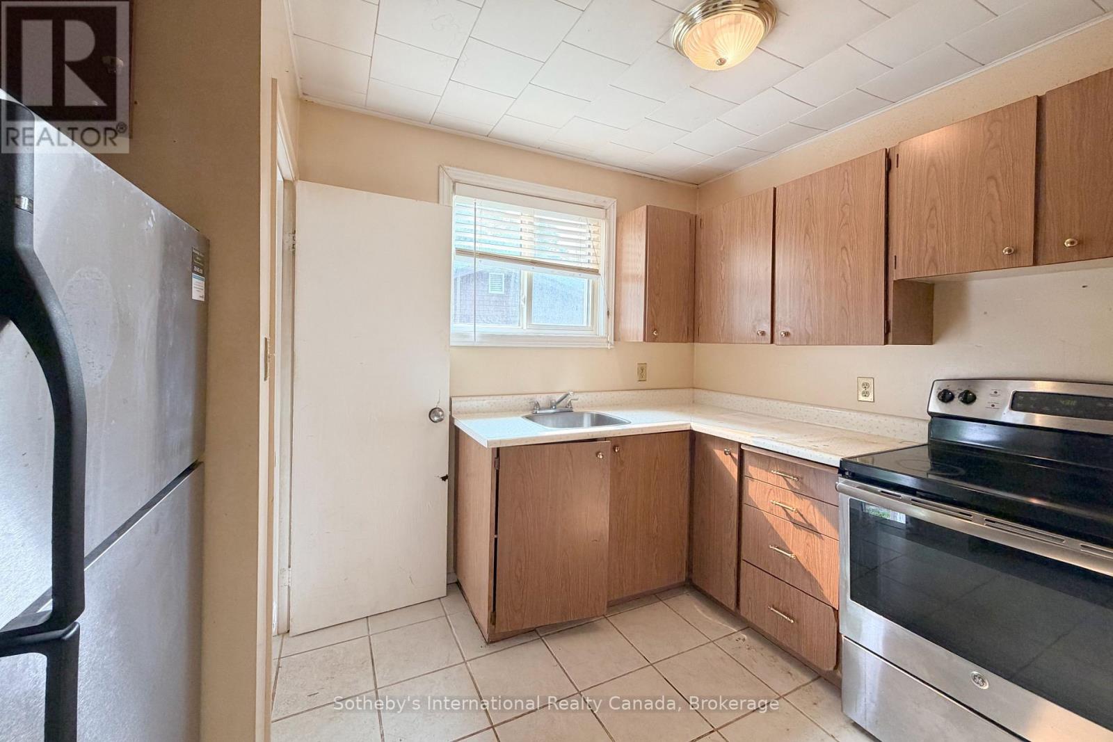 12a Valley Drive, Bracebridge, Ontario P1L 1B8 - Photo 12 - X13660714