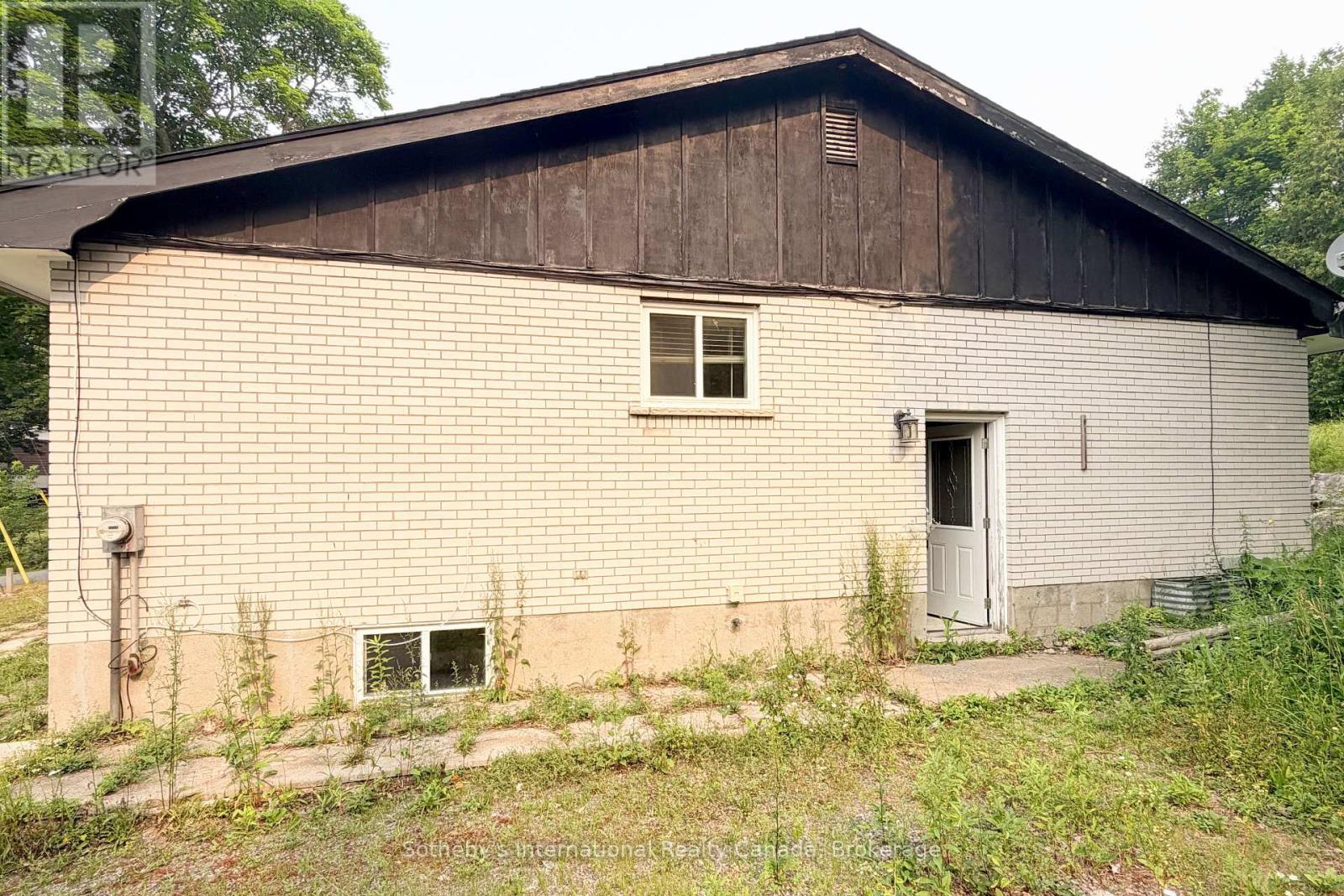 12a Valley Drive, Bracebridge, Ontario  P1L 1B8 - Photo 3 - X13660714