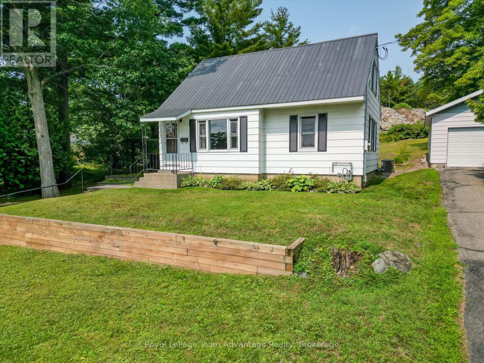 13 Burritt Street, Parry Sound, Ontario  P2A 1N5 - Photo 37 - X13662674