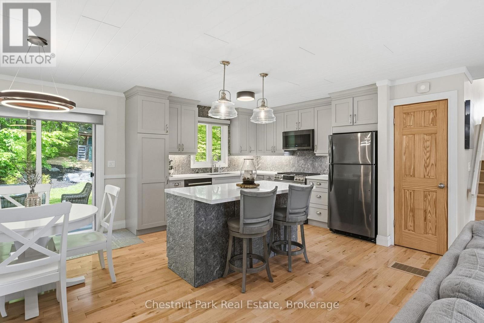 22 Morgan Heights Drive, Huntsville, Ontario P1H 1B7 - Photo 10 - X13665826