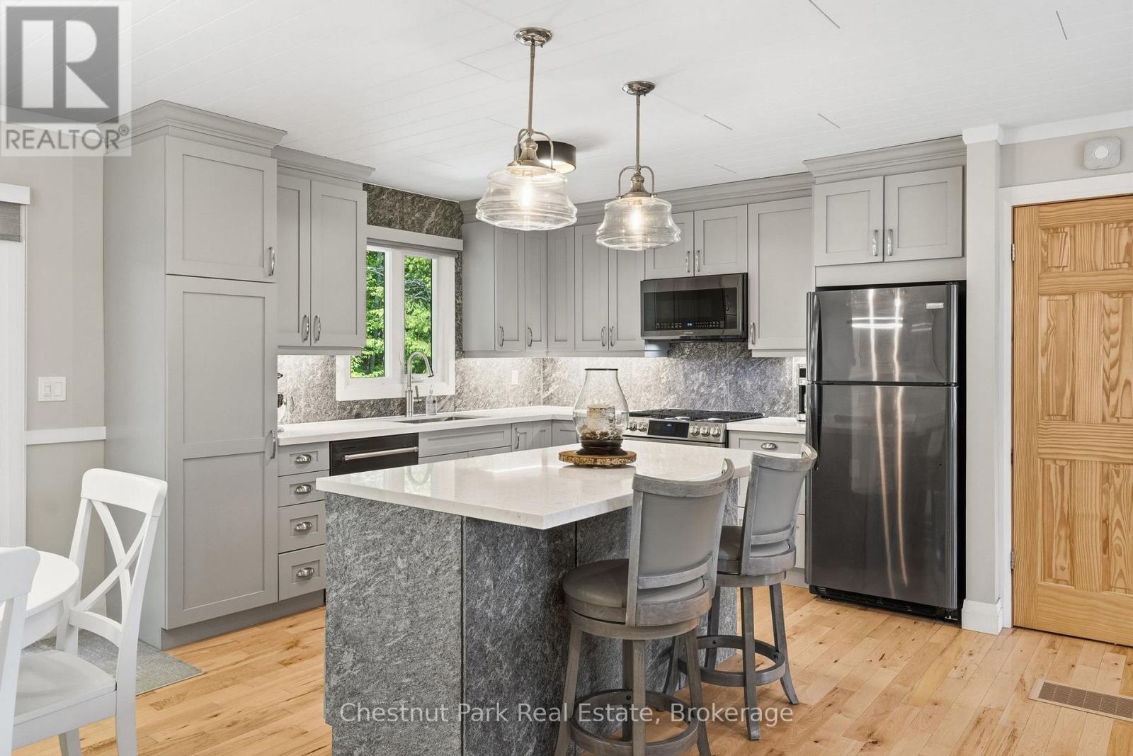 22 Morgan Heights Drive, Huntsville, Ontario P1H 1B7 - Photo 11 - X13665826
