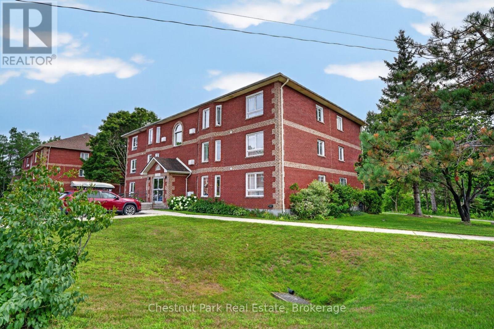 202c - 661 Cedar Lane, Bracebridge, Ontario  P1L 1N9 - Photo 1 - X13668322