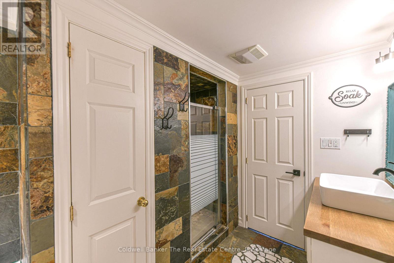 810 John Street N, Gravenhurst, Ontario  P1P 1E6 - Photo 20 - X13671756