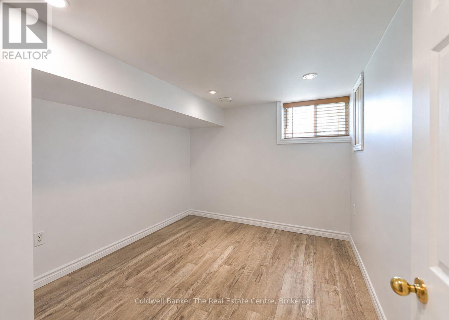 810 John Street N, Gravenhurst, Ontario  P1P 1E6 - Photo 37 - X13671756