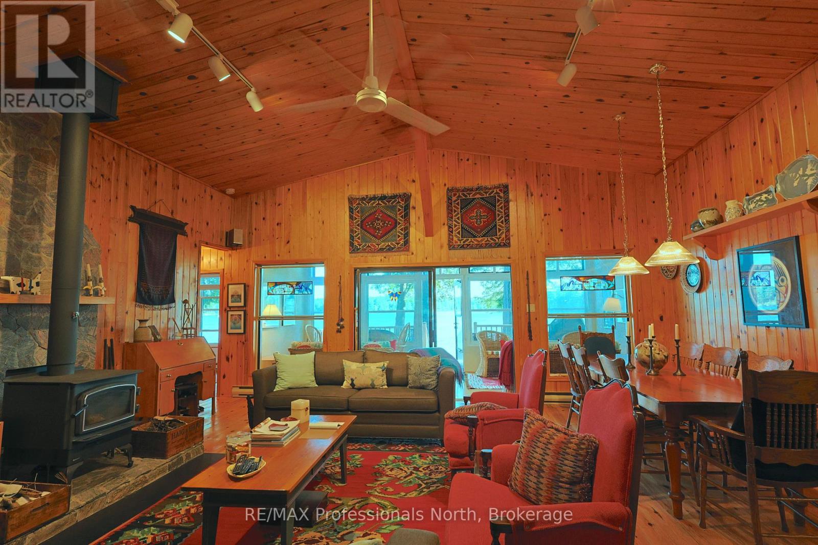 1365 Dickie Lake Road, Lake Of Bays, Ontario  P0B 1A0 - Photo 17 - X13673126