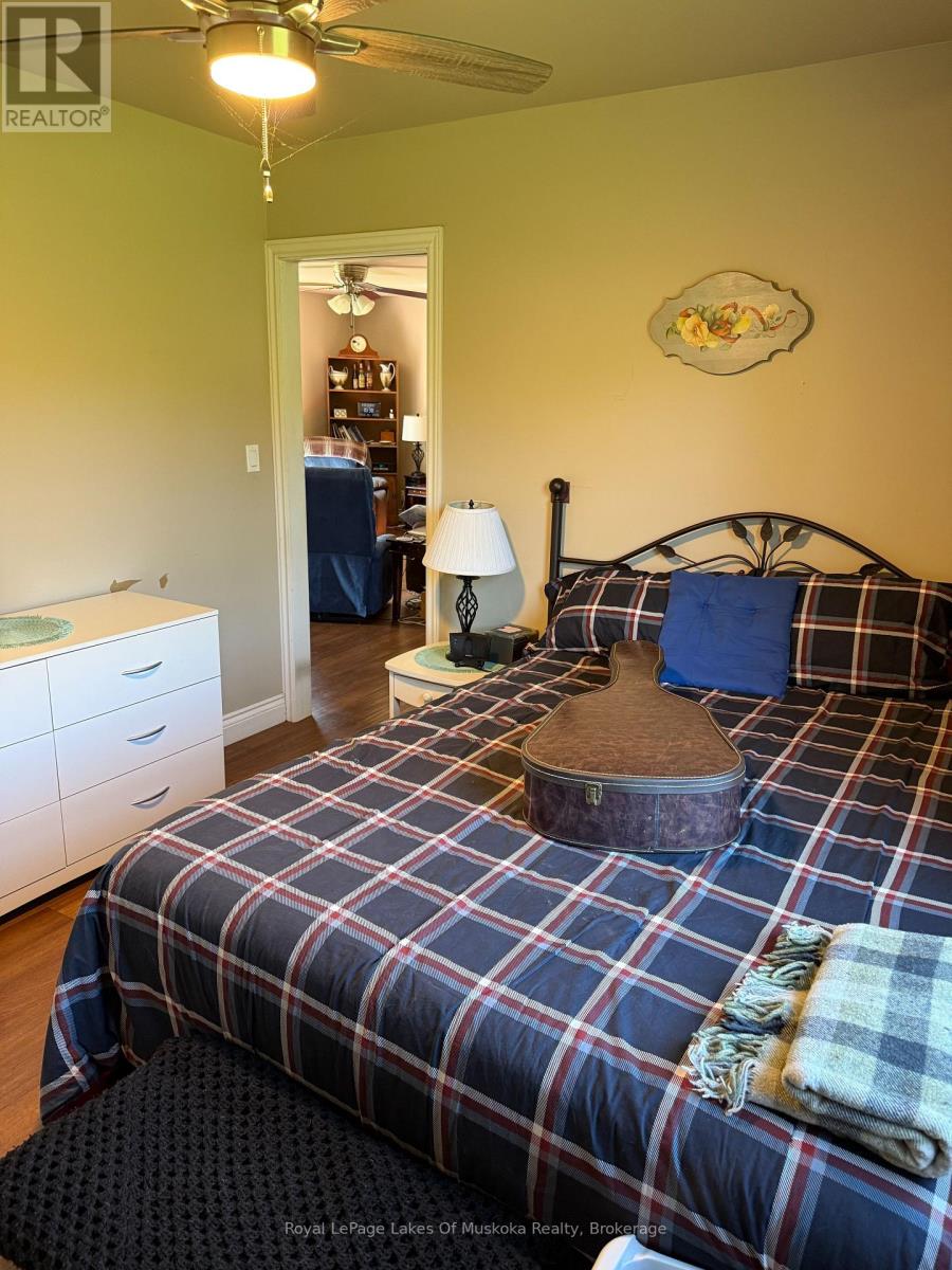 1014 Ben Lake Road East Road, Gravenhurst, Ontario P1P 1R3 - Photo 6 - X13677988