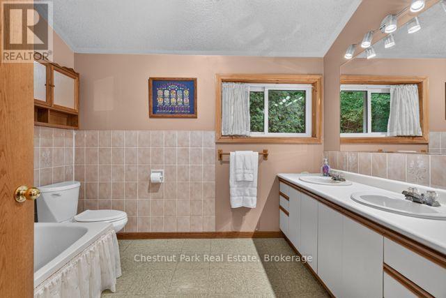 1039 South Waseosa Lake Road, Huntsville, Ontario  P1H 2N5 - Photo 17 - X13679692