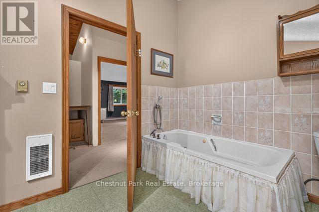 1039 South Waseosa Lake Road, Huntsville, Ontario  P1H 2N5 - Photo 18 - X13679692