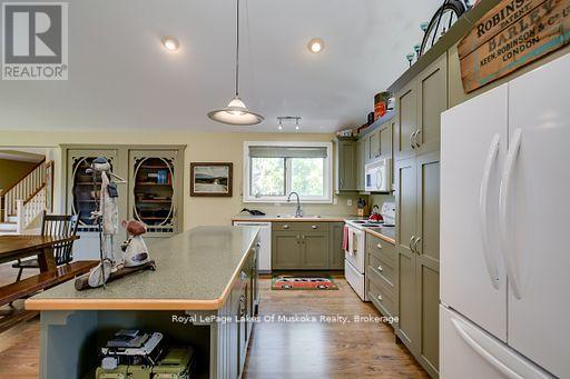 230 Ecclestone Drive, Bracebridge, Ontario  P1L 1G4 - Photo 10 - X13679802