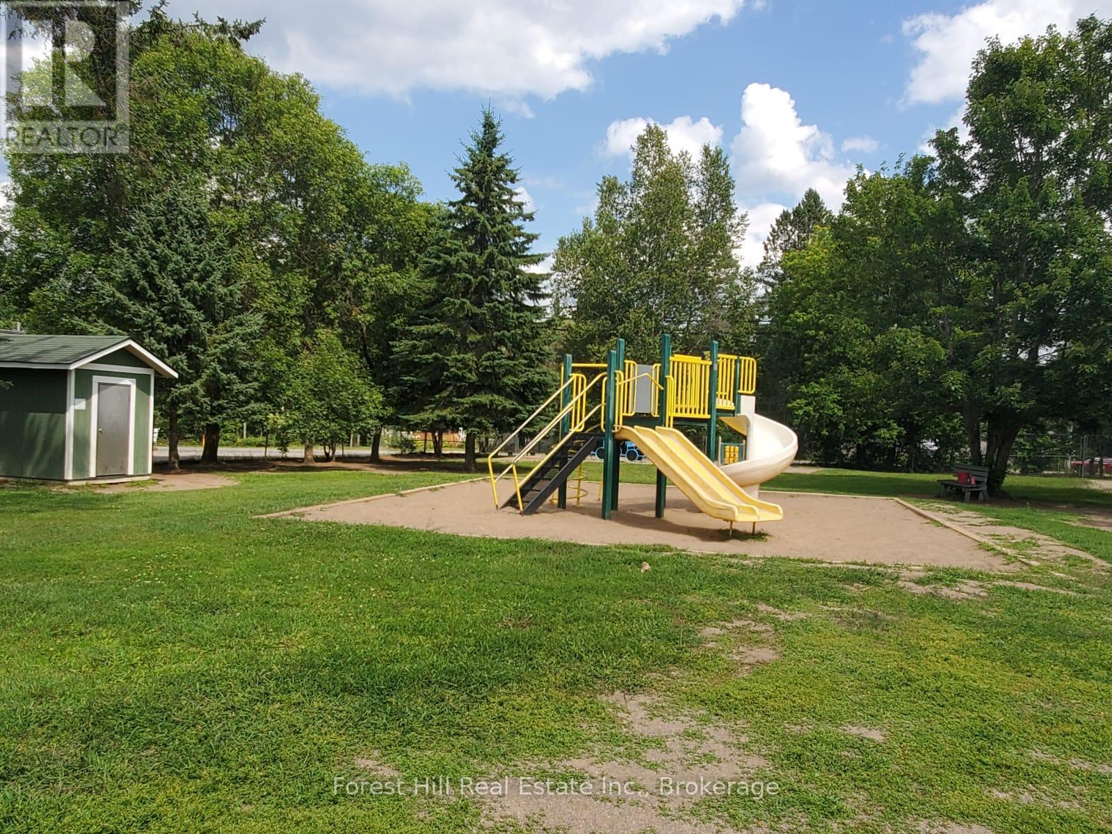 9 Spruce Glen Road, Huntsville, Ontario  P1H 1C9 - Photo 46 - X13680216