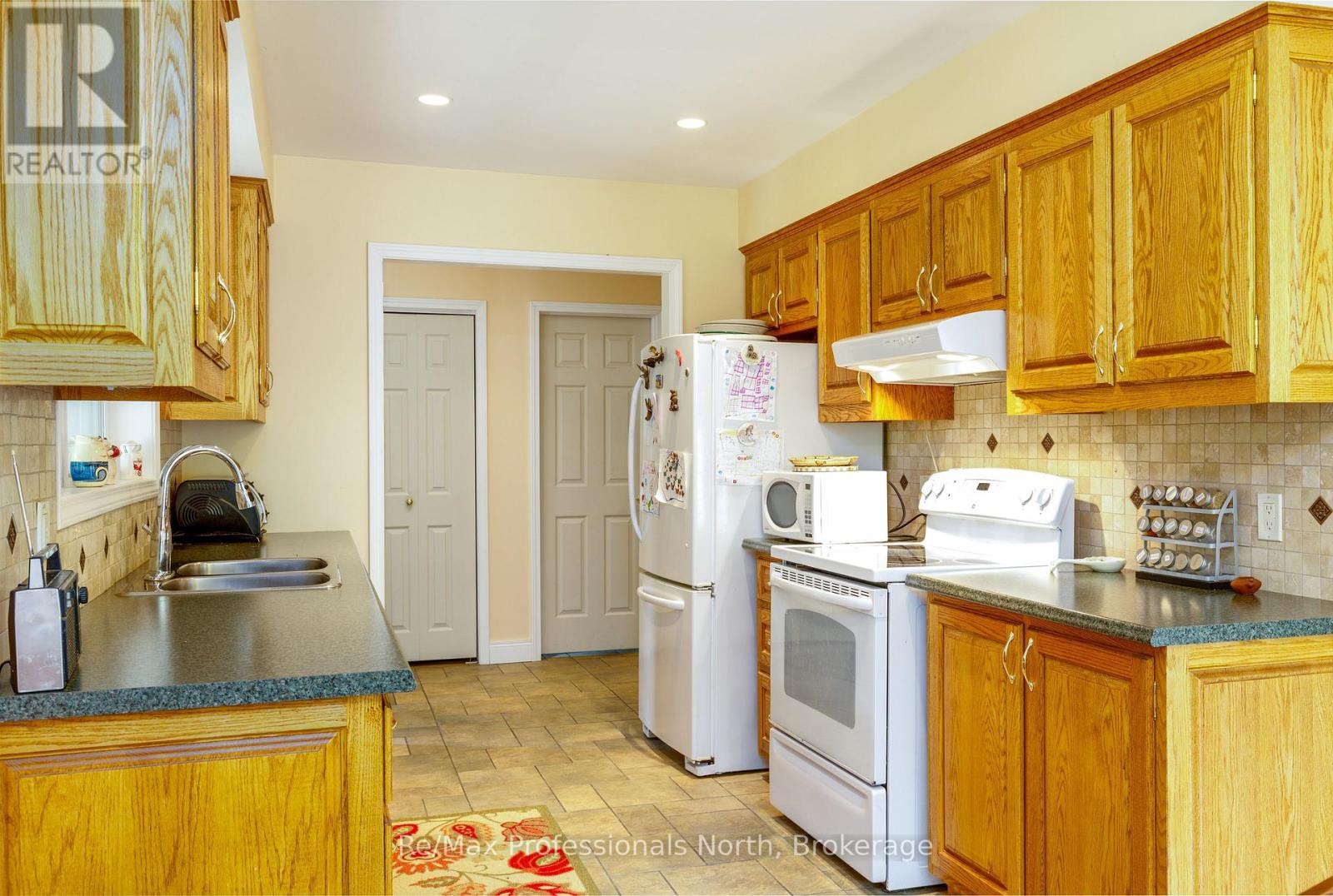 1003 Heron Lane, Gravenhurst, Ontario  P0E 1G0 - Photo 14 - X13681252
