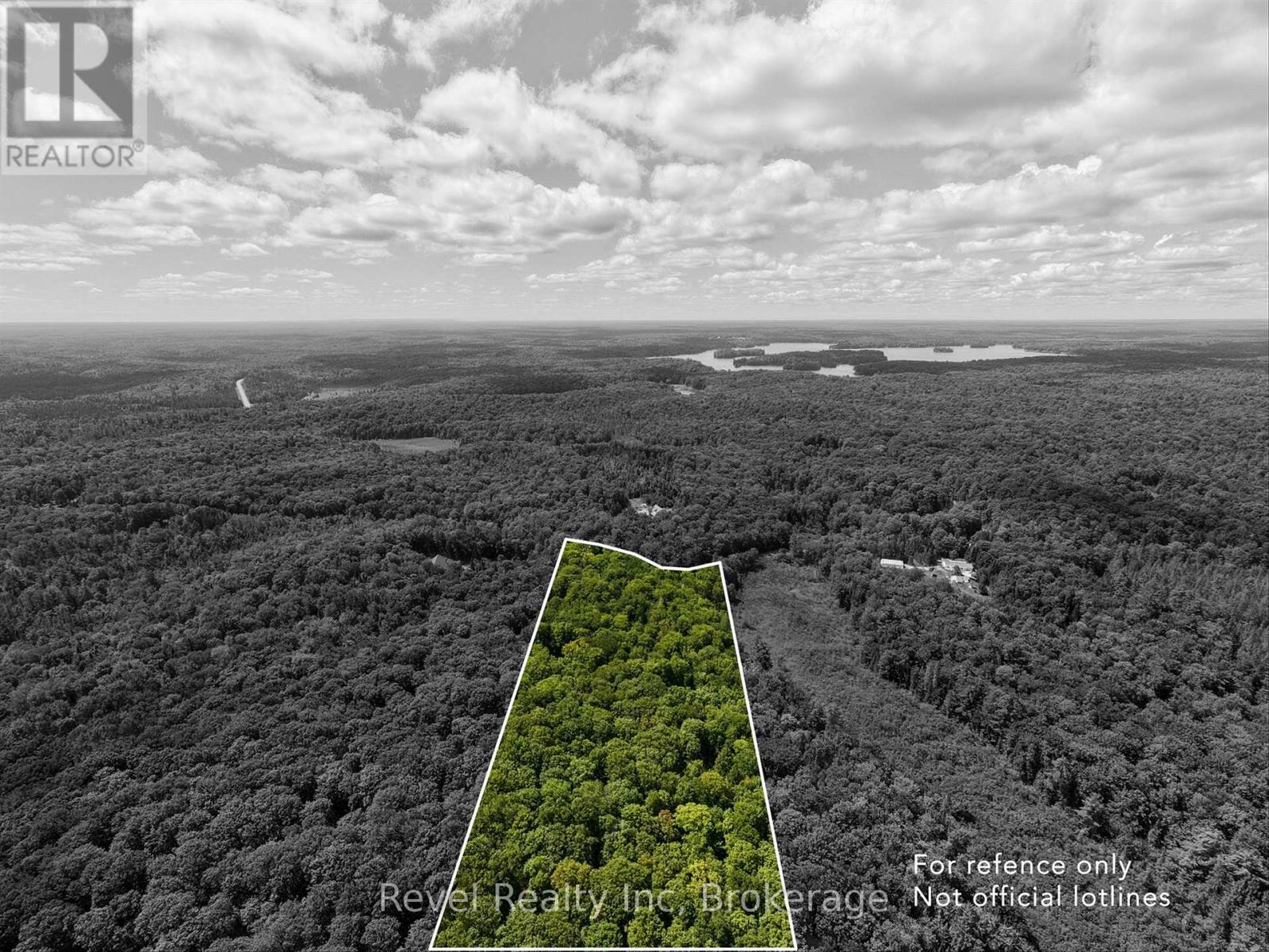 1054 Bird Lake Road, Bracebridge, Ontario P1L 1X1 - Photo 2 - X13684186